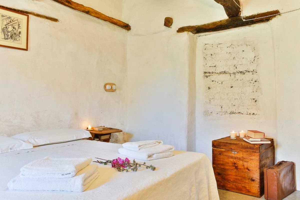 Mario Cesare - Exclusive B&B Gergei Luaran gambar